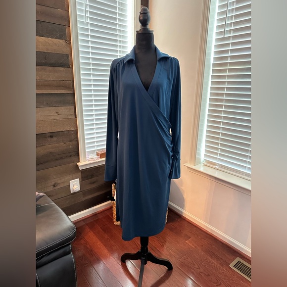Banana Republic Dresses & Skirts - Banana Republic Elegant Blue Women's Dress
